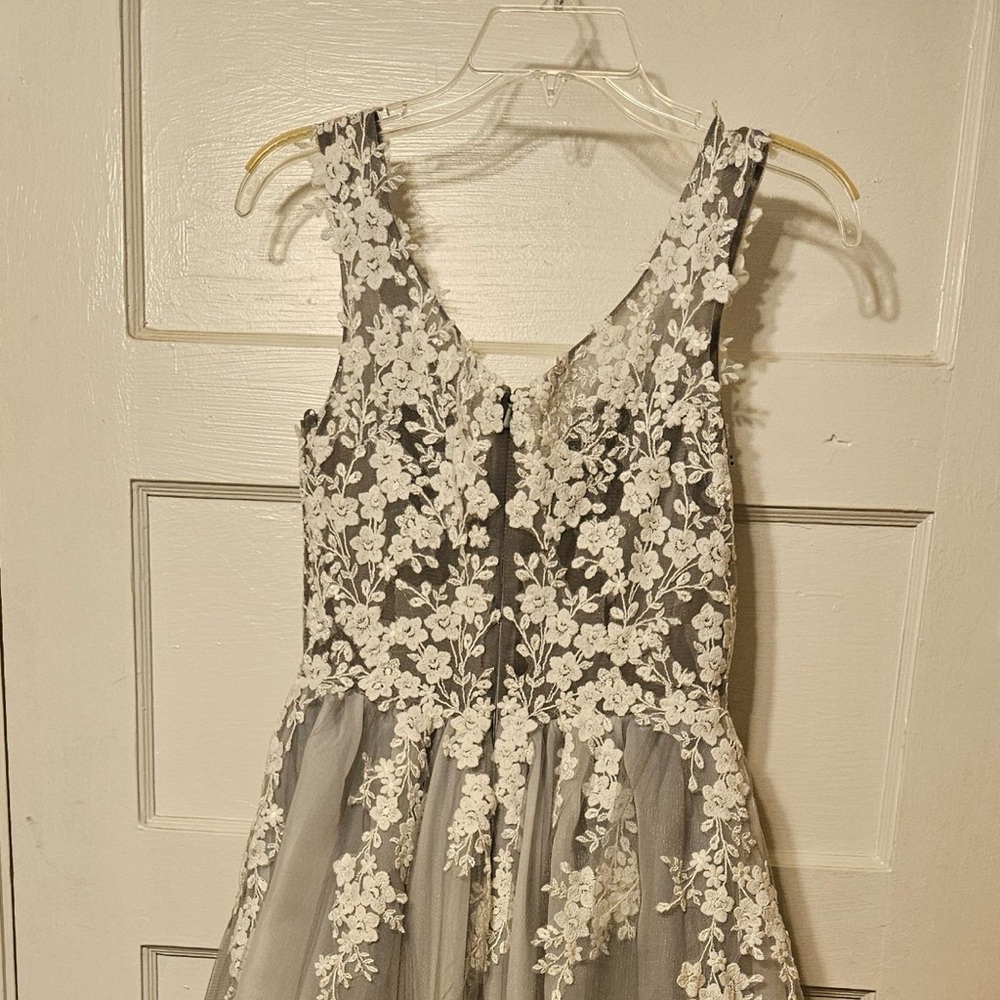 Elegant Floral Lace Gray Wedding Dress